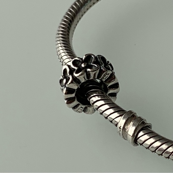 PANDORA Aloha Flower Spacer Charm 790498 925 ALE Retired Silver Collectible Bead - Picture 5 of 10